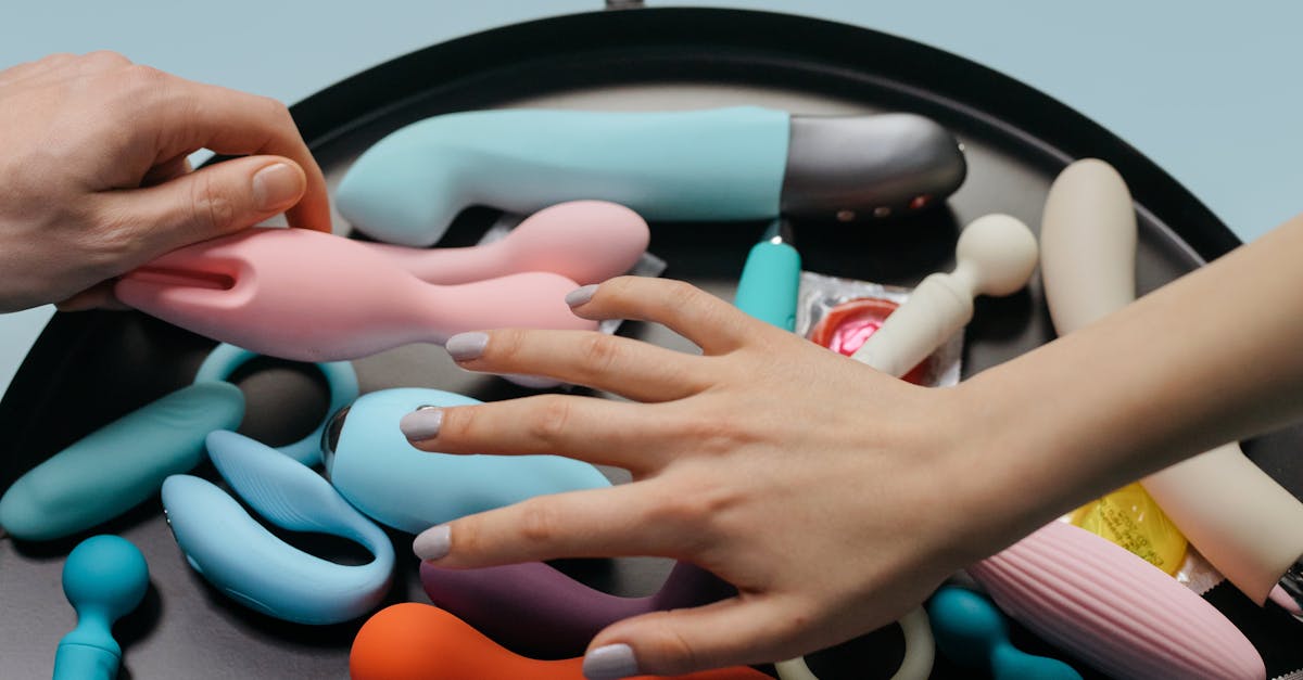 What to Know About Different Types of Vibrators for Couples